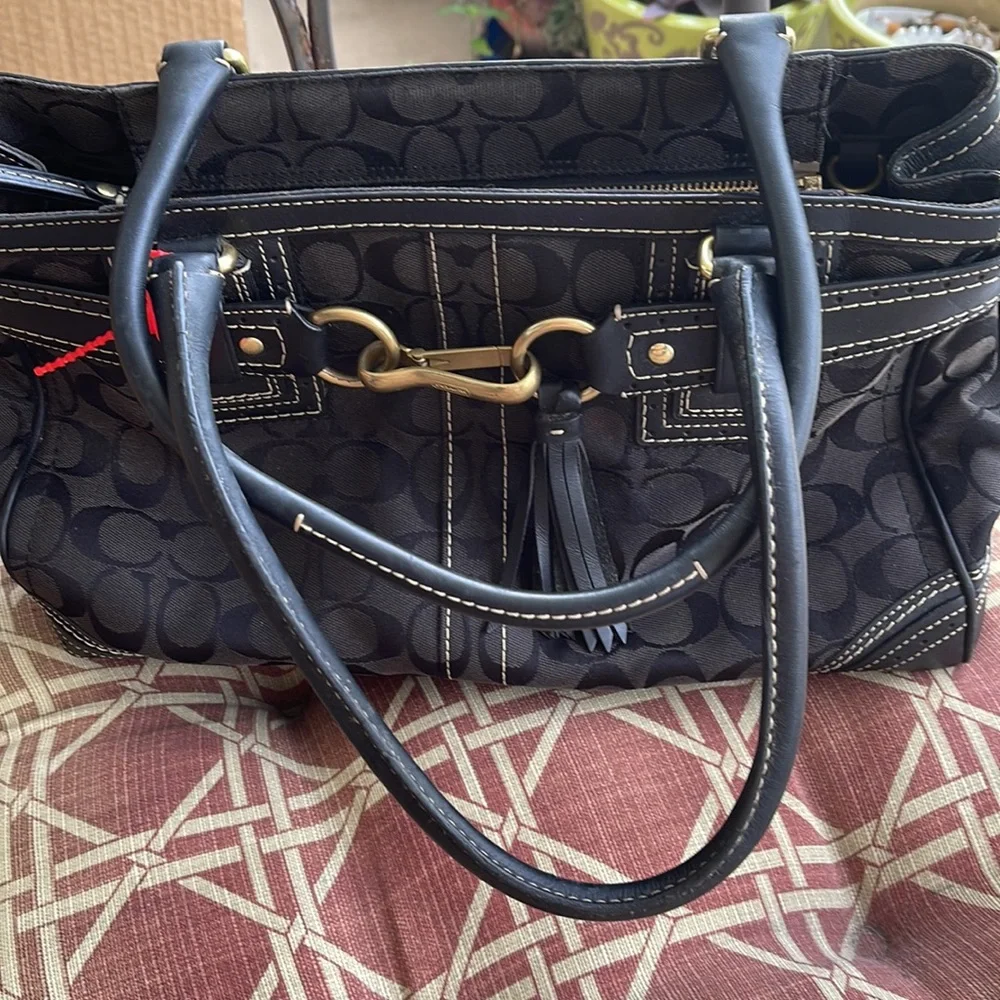 Coach CC HAMPTON Black Vintage Satchel with Brass & Belt Detail 2006 - Picture 2 of 8